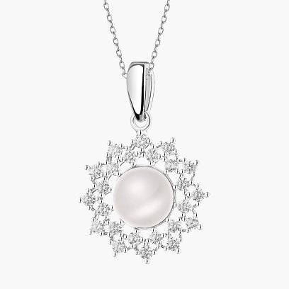 stříbrný přívěsek s perlou