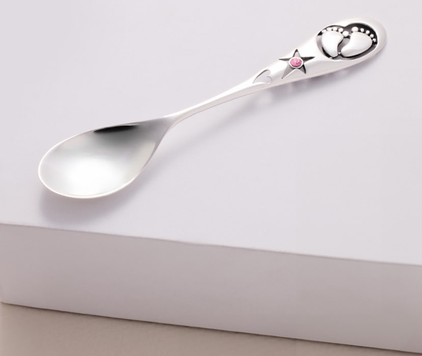 Stříbrná lžička s motivem křtu