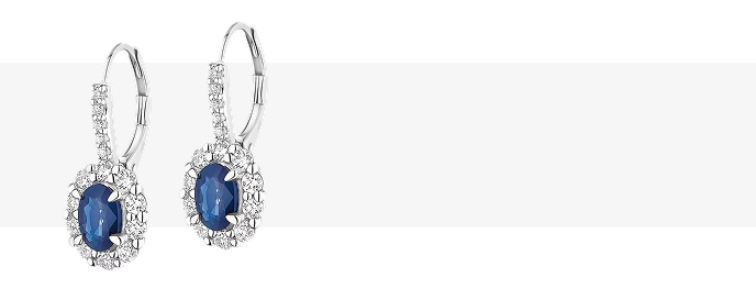 Stříbrné náušnice s oválnými safíry obklopenými drobnými diamanty