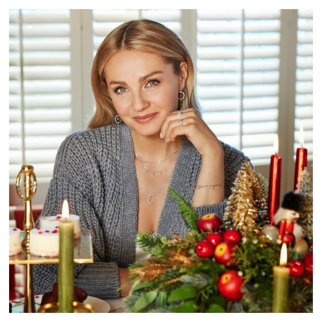Małgorzata Socha Get the look