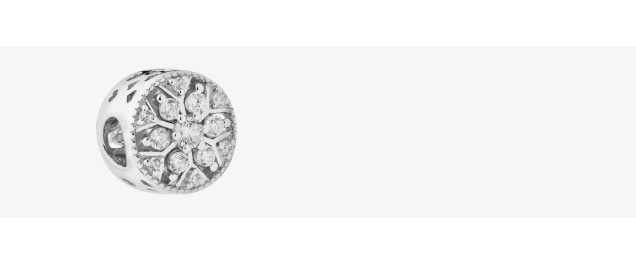 Stříbrný přívěsek s korálky a kubickou zirkonií