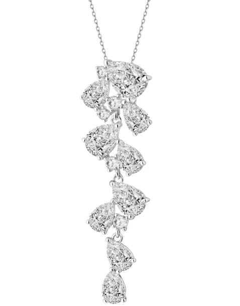 Přívěsek z bílého zlata zdobený diamanty