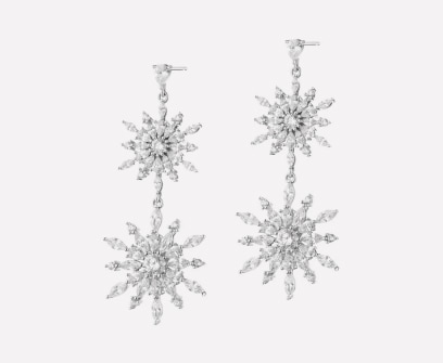Silver earrings with a star motif