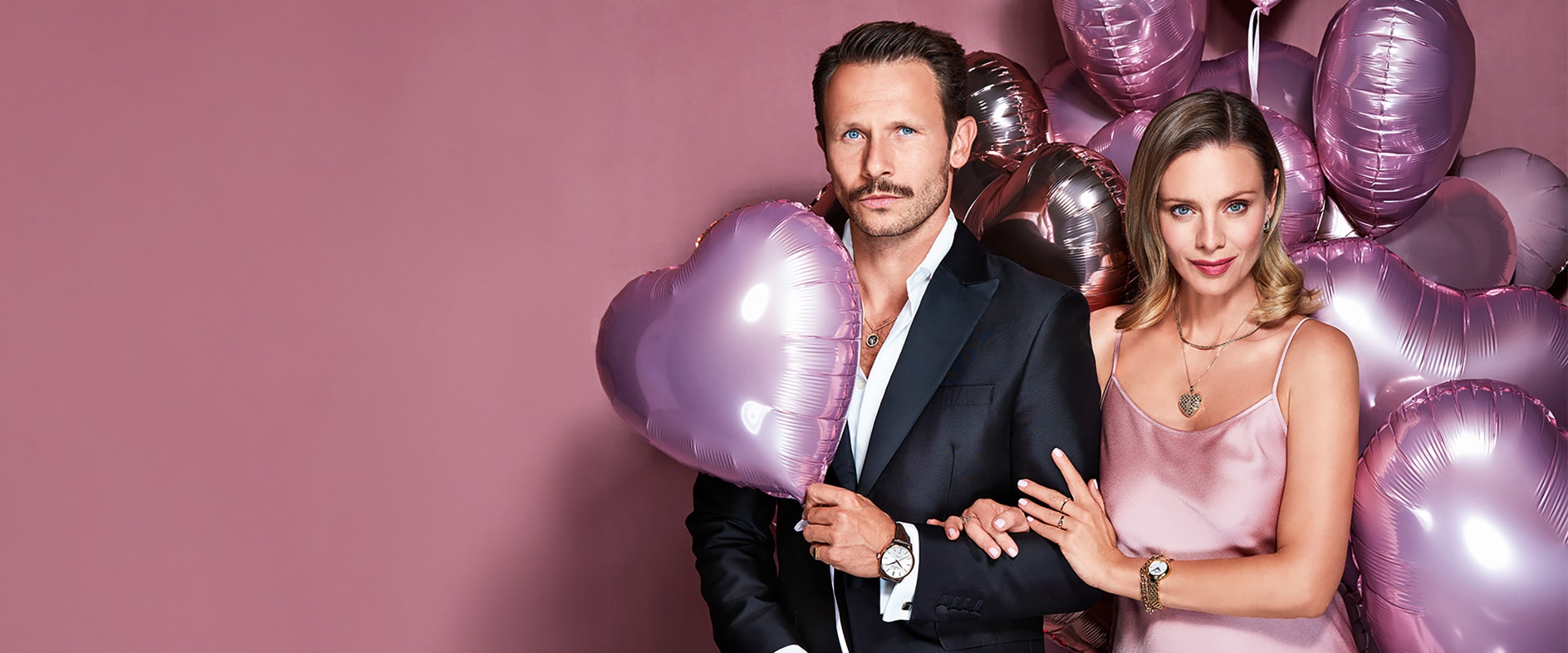 Magdalena Boczarska and Mateusz Banasiuk - jewellery with a chain motif