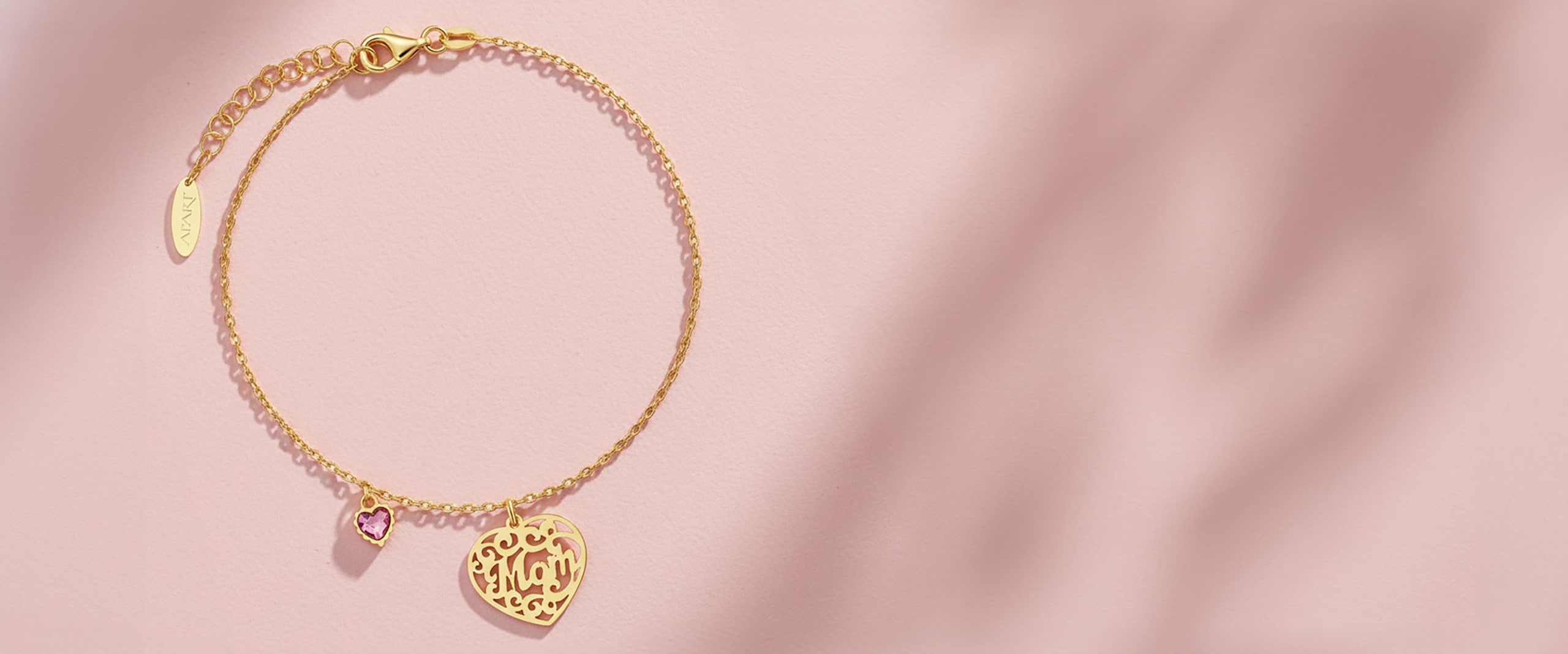 Gold-colored silver bracelet with cut glass - hearts, mom