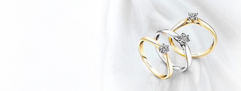 CLASSIC ENAGAGEMENT RING WITH ONE DIAMOND