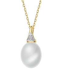 Yellow gold pendant with diamonds and pearl