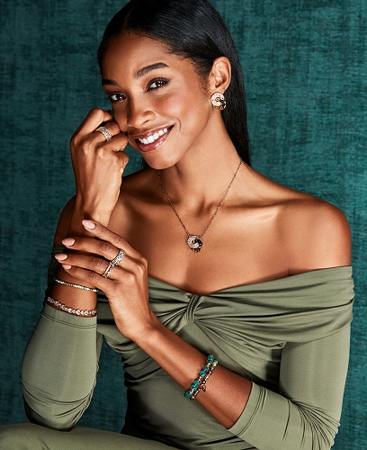 Yaritza Reyes-Zmysłowska presents Artelioni jewellery