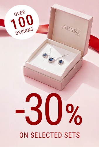 set of silver jewellery in a box