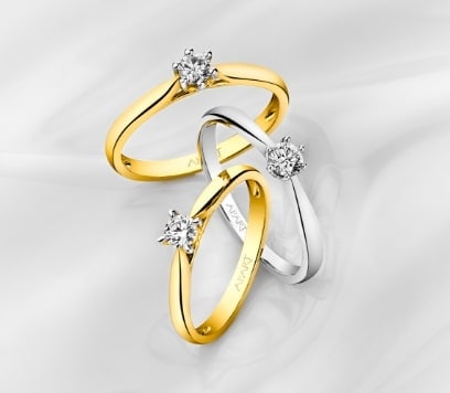 Rings with one diamond