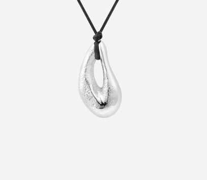 Srebrny naszyjnik z autorskiej kolekcji Julii Wieniawy - światłocienie