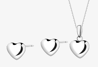 Srebrne kolczyki i zawieszka w kształcie serca