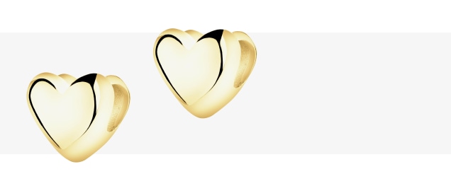 Złote kolczyki w kształcie serc
