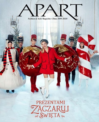 Magazyn Apart - na okładce Małgosia Socha w czerwonym kostiumie, w tle modele przebrani za ozdoby choinkowe