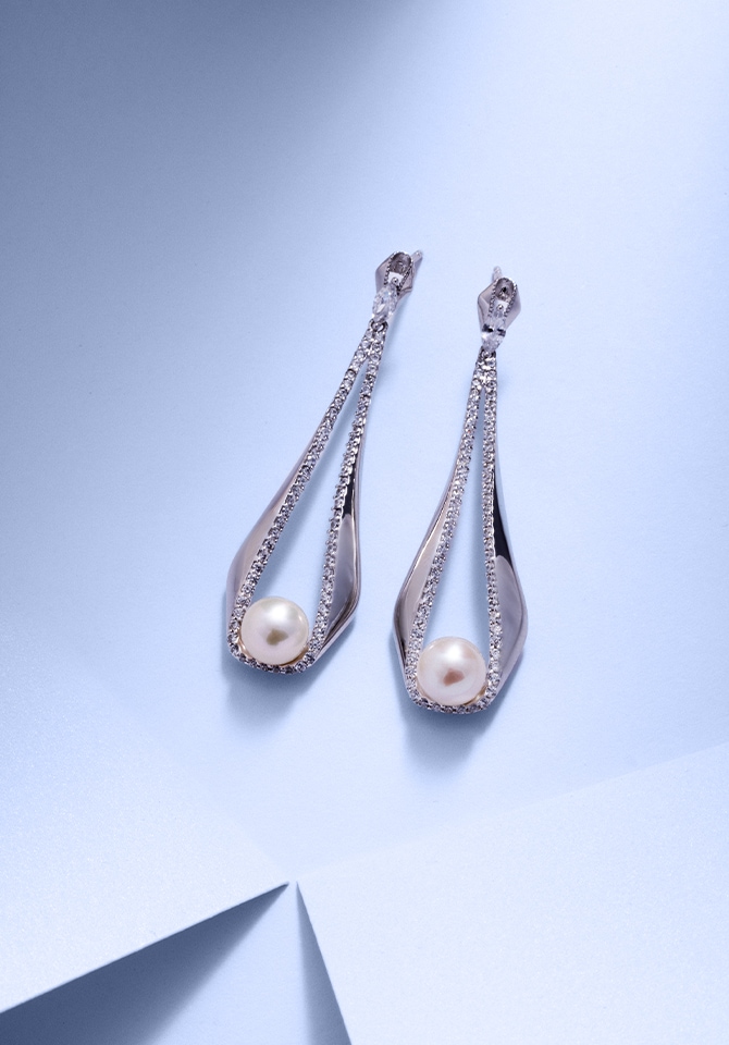 Srebrne kolczyki z perłą