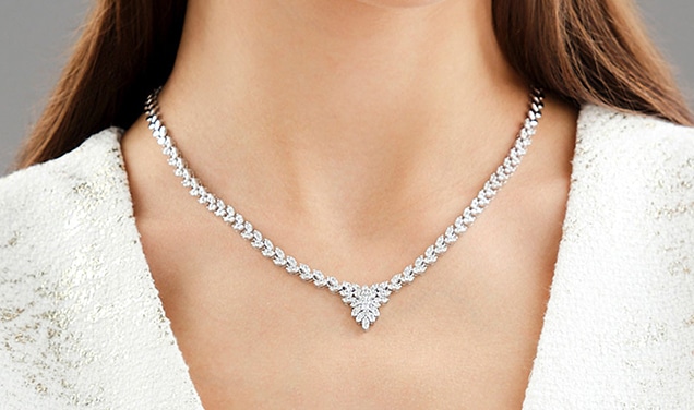 Białe złoto: co to za kruszec i kiedy je wybrać?