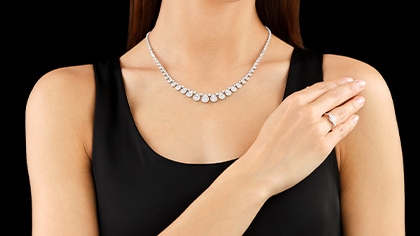 Platyna a białe złoto: czym się różnią