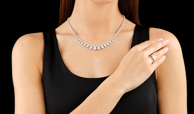 Platyna a białe złoto: czym się różnią