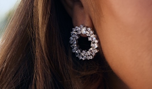 Przewodnik po stylach w biżuterii