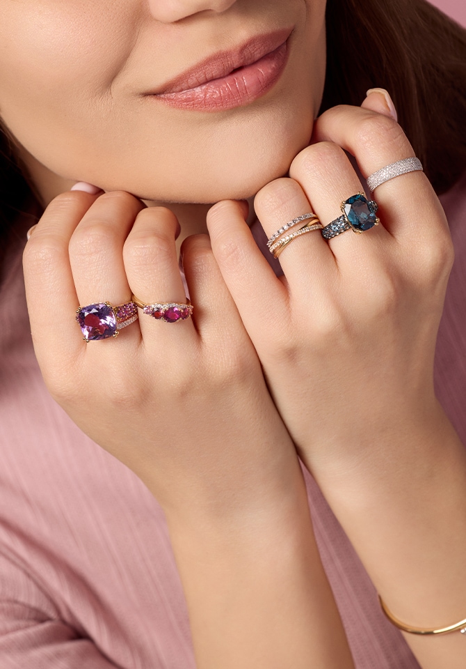 Srebrne pierścionki z kolorowymi kamieniami szlachetnymi i cyrkoniami