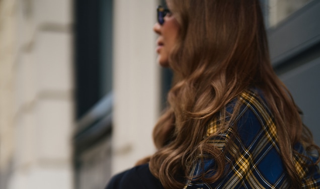 Jakie kolczyki pasują do długich włosów? 7 modeli