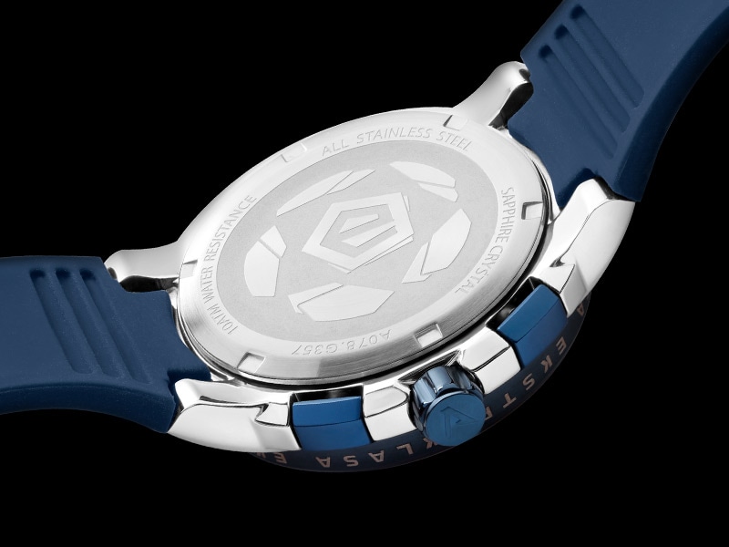 dekiel niebieskiego zegarka A078.G357