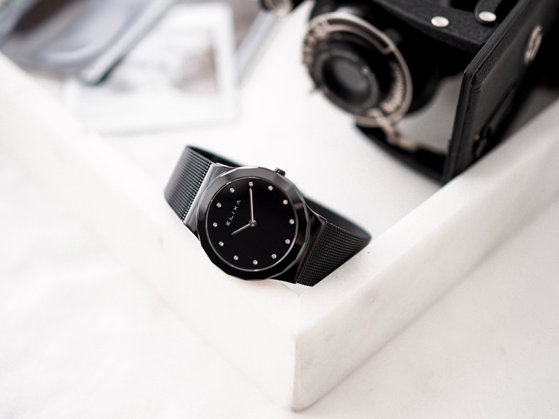 czarny zegarek E101-L397