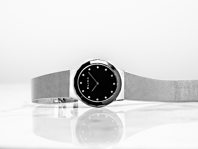 czarny zegarek E101-L396