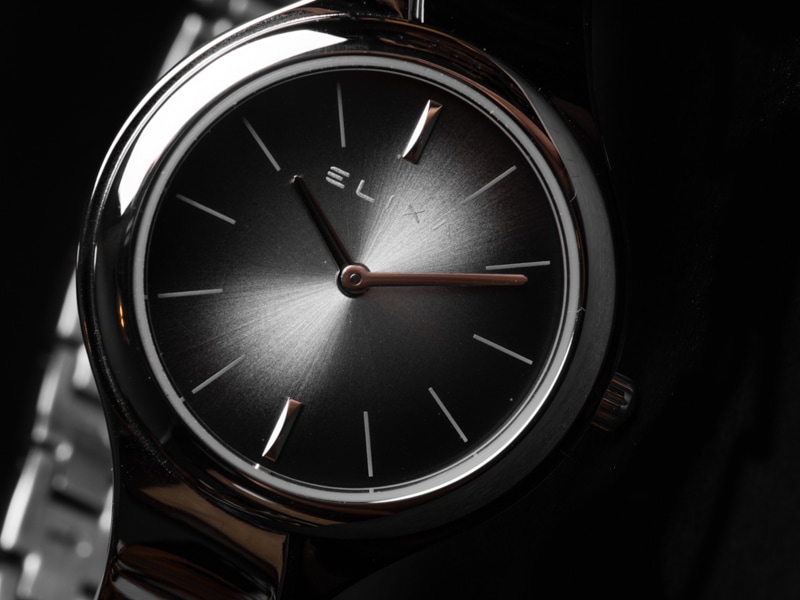 czarny zegarek E112-L452