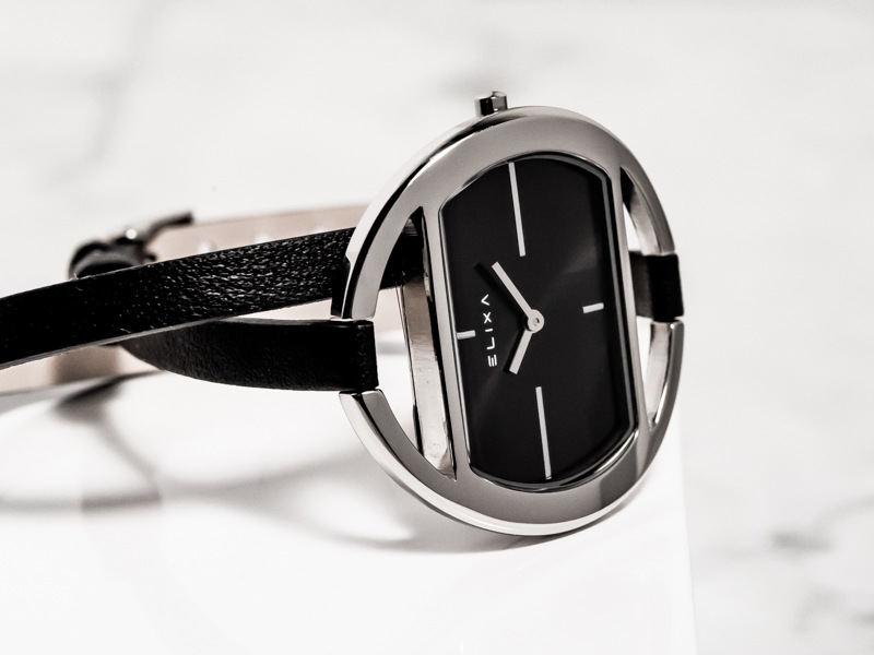 czarny zegarek E125-L514