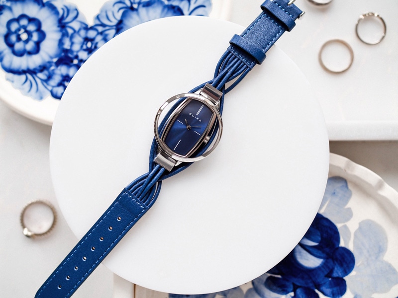 niebieski zegarek E134-L569