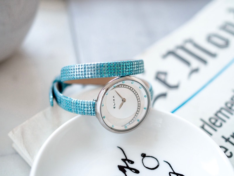 srebrny zegarek E129-L537