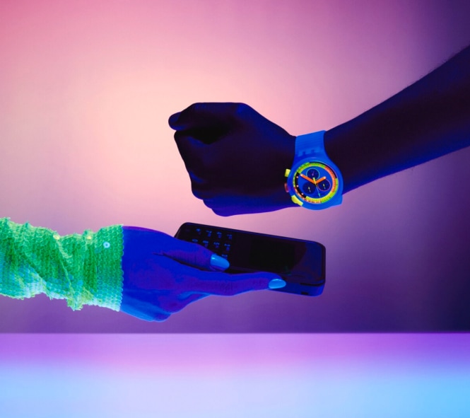 Zegarek założony na nadgarstku