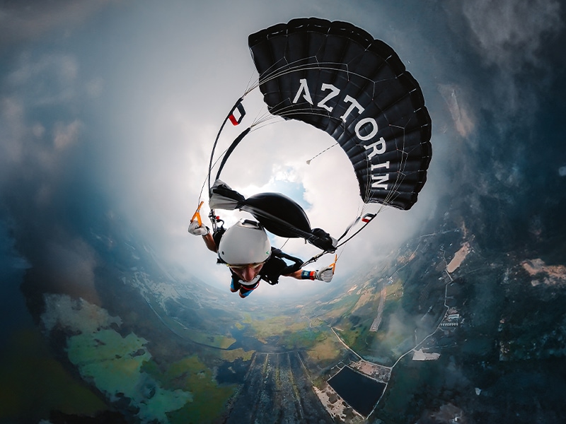 Aztorin skydiving